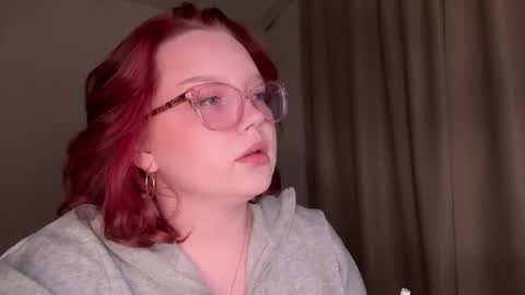 Snapshot of eva_kittenn chatting on 04.19.26 eva_kittenn online show from 04.19.26