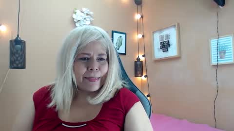 eva_love49 online show from 11.11.25