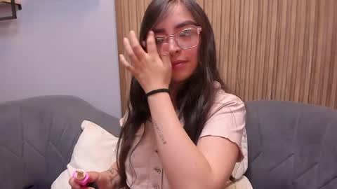 Angelinne online show from 12.12.24