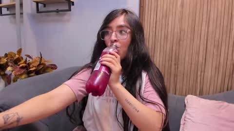 Angelinne online show from 02.23.25