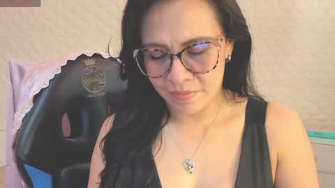Eva  online show from 05.20.26