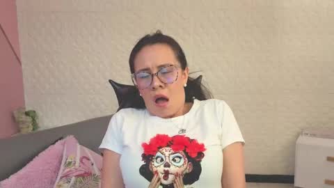 Eva  online show from 06.04.26