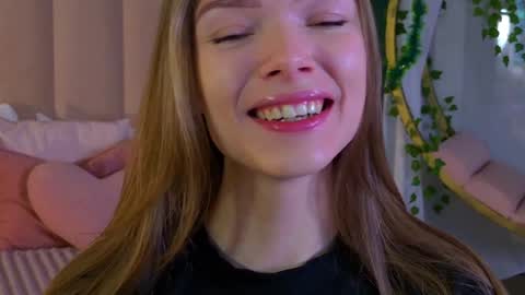 Eva online show from 12.21.24