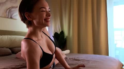 Eva online show from 03.10.25