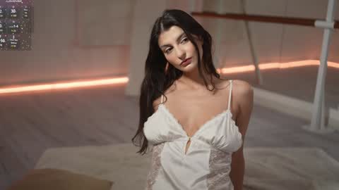 Snapshot of eva_ro chatting on 12.22.24 EVA  online show from 12.22.24