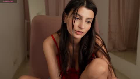 Snapshot of eva_ro chatting on 01.11.25 EVA  online show from 01.11.25