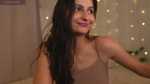 Snapshot of eva_ro chatting on 01.22.25 EVA  online show from 01.22.25