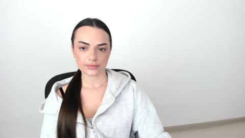 Snapshot of eva_rossee_ chatting on 02.25.25 Eva online show from 02.25.25
