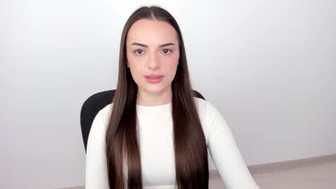 Snapshot of eva_rossee_ chatting on 02.27.25 Eva online show from 02.27.25