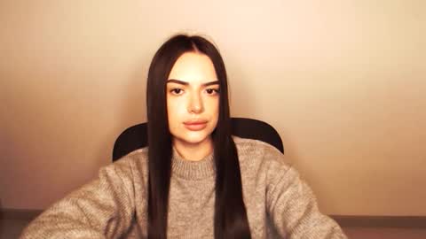 Snapshot of eva_rossee_ chatting on 10.17.25 Eva online show from 10.17.25