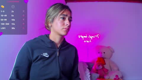 Eva Shinee online show from 01.08.25