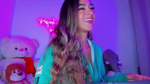 Eva Shinee online show from 09.09.25