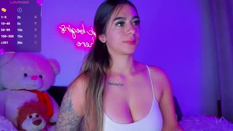 Eva Shinee online show from 10.01.25