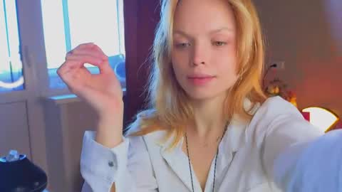 Snapshot of eva_sinn chatting on 05.21.26 Hi there i am Eva and i wish create a nice community with you so join my Ticket Show for more pleasure online show from 05.21.26