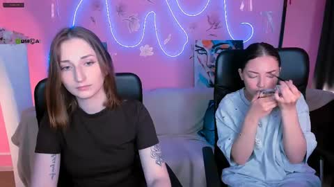 Snapshot of eva_smiith_ chatting on 05.21.26 Eva online show from 05.21.26