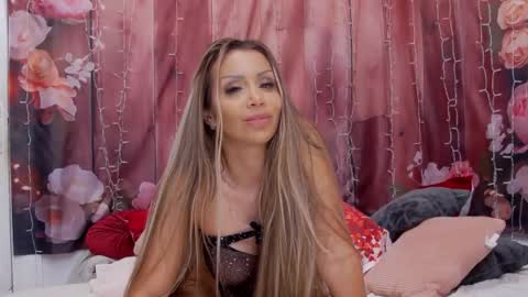 Snapshot of eva_sweetyx chatting on 09.26.25 Eva online show from 09.26.25