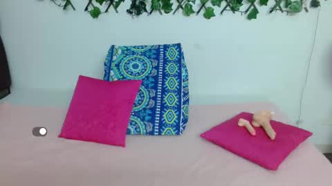 Eva   online show from 02.12.25