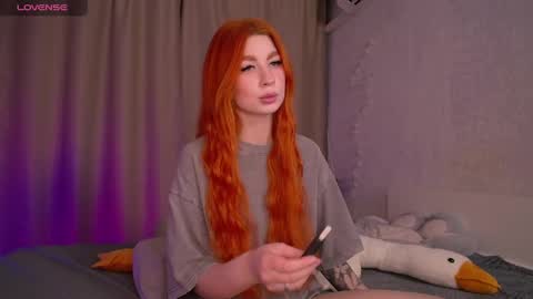 Snapshot of evaa_moonn_ chatting on 12.16.24 Eva online show from 12.16.24