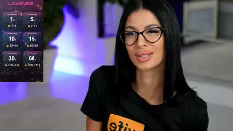 Eva  online show from 10.14.25