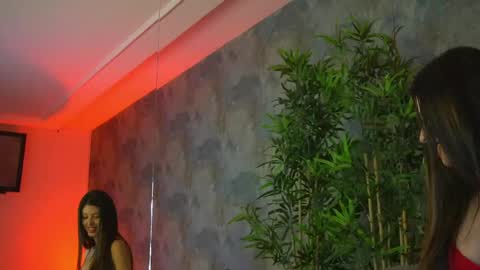 EvaBerry online show from 04.15.26