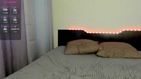 Snapshot of evablisss chatting on 12.10.24 Eva online show from 12.10.24