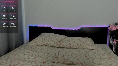 Snapshot of evablisss chatting on 09.30.25 Eva online show from 09.30.25