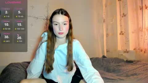 Snapshot of evablssm chatting on 11.08.25 Hi Im Eva - welcome to my room online show from 11.08.25