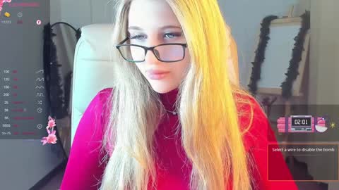 Eva  online show from 12.21.24