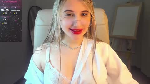 Eva  online show from 01.08.25