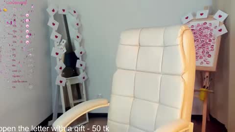 Eva  online show from 02.13.25