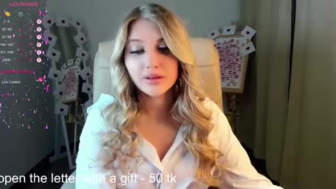 Eva  online show from 02.18.25