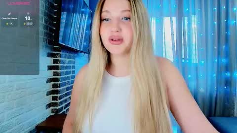 Eva  online show from 10.19.25