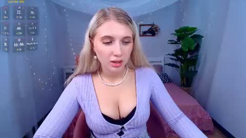 Snapshot of evacadooo chatting on 07.28.26 Eva online show from 07.28.26