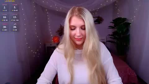 Snapshot of evacadooo chatting on 07.31.26 Eva online show from 07.31.26