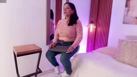 EVA GODDESS  online show from 05.22.26
