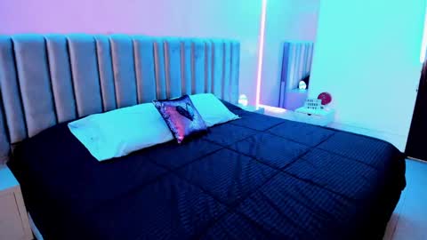 Snapshot of evagomez chatting on 01.26.25 Eva Gomez online show from 01.26.25