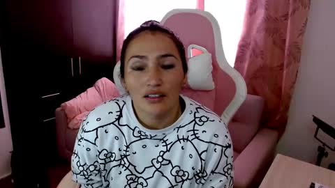 Snapshot of evagrays chatting on 03.03.25 Eva online show from 03.03.25