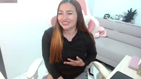 Snapshot of evagrays chatting on 02.16.26 Eva online show from 02.16.26