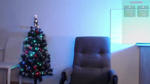 Eva online show from 12.21.24