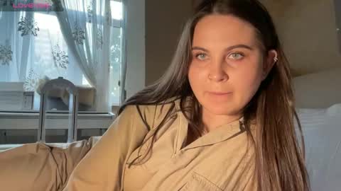 Snapshot of evahazardd chatting on 10.03.25 EvaHazard online show from 10.03.25