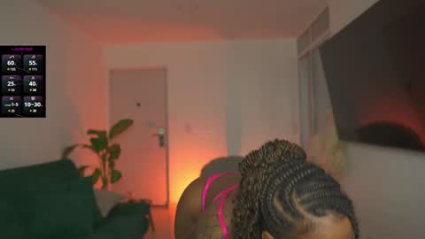 Snapshot of evajacksss_ chatting on 12.14.24 evajacksss_ online show from 12.14.24