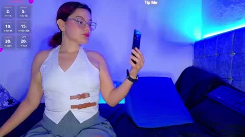 Snapshot of evaluna_02 chatting on 07.20.26 evaluna_02 online show from 07.20.26