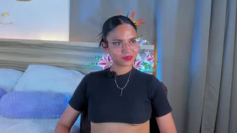 Snapshot of evalune_ chatting on 05.09.26 . online show from 05.09.26