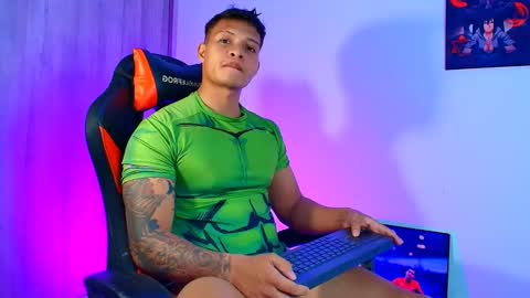 EVAN GREY online show from 11.06.25