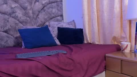 Evan Smitt online show from 02.05.25