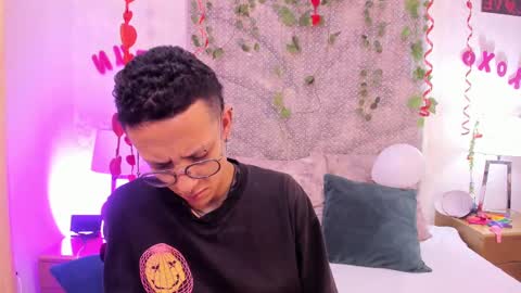 Evan Smitt online show from 02.17.25