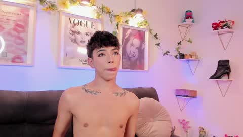 Evan voss  help me get 200 likesindependent model online show from 04.19.26