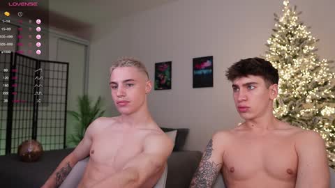 evan_white_ online show from 12.22.24