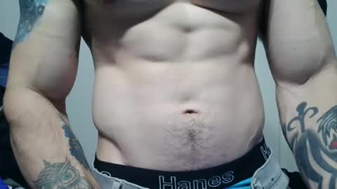 Snapshot of evancage chatting on 12.26.24 evan cage online show from 12.26.24