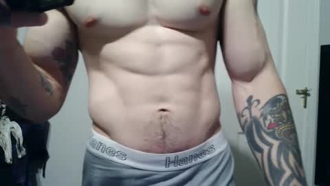 Snapshot of evancage chatting on 01.07.25 evan cage online show from 01.07.25